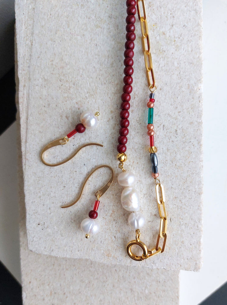 Πολύχρωμο Κολιέ Bordeaux Ασήμι 925 Επίχρυσο μπορντώ πέτρες χαολίτη και μαργαριτάρια