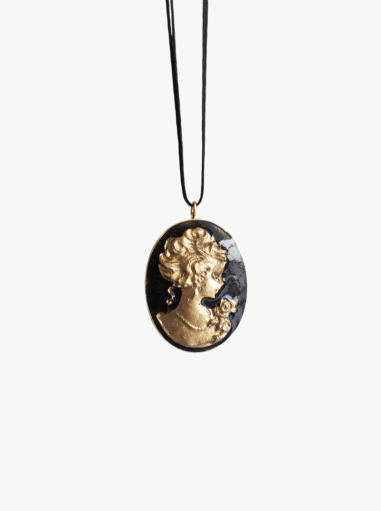 Cameo Κολιέ Ασήμι 925 Χρυσό - Μαύρο Υγρό Γυαλί Ανάγλυφη Καμέο Πέτρα