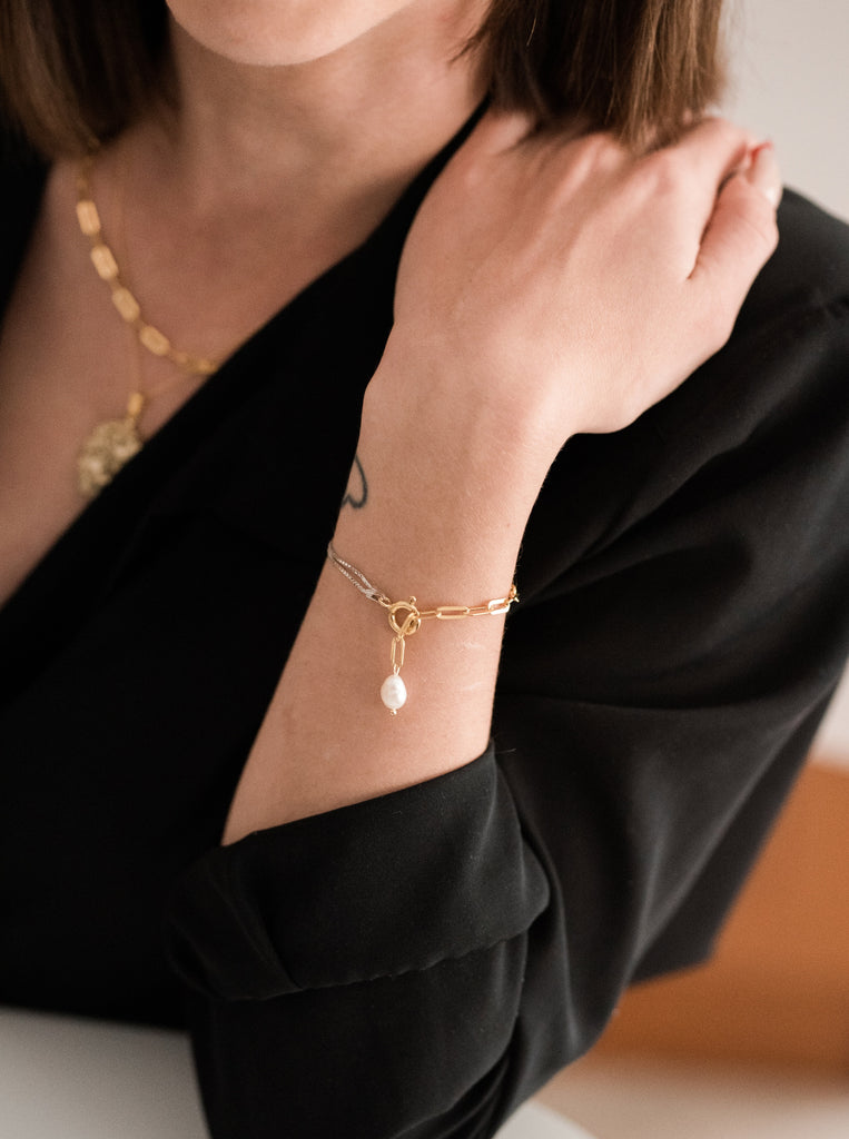 Athena δίχρωμο Μινιμαλ Βραχιόλι Ασημένιο 925 με διπλή αλυσίδα και μαργαριτάρι